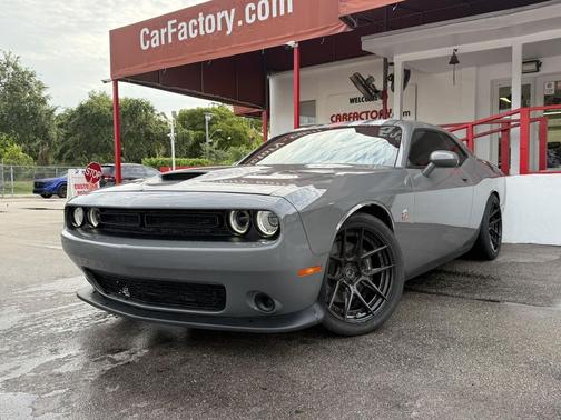 Destroyer Gray Clearcoat 2019 Dodge Challenger R/T Scat Pack