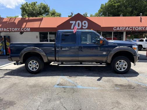 BLUE JEANS METALLIC 2016 Ford F-250 Lariat