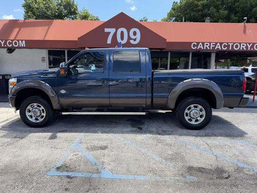 BLUE JEANS METALLIC 2016 Ford F-250 Lariat