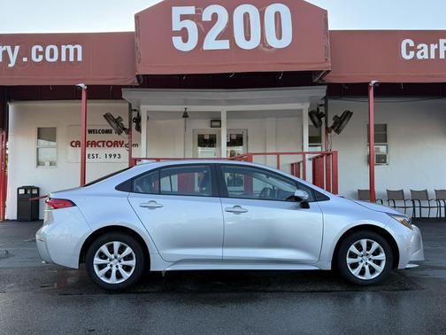 Classic Silver Metallic 2024 Toyota Corolla LE