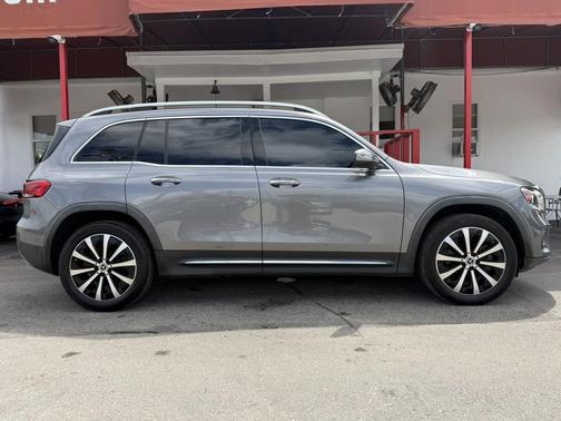 Mountain Grey 2021 Mercedes-Benz GLB 250 Base