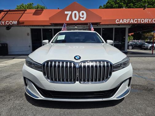 Alpine White 2020 BMW 740 740i