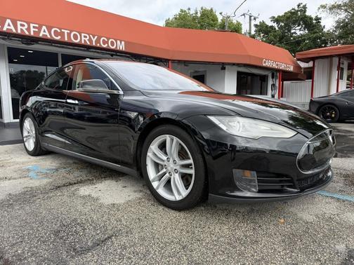 2016 Tesla Model S 90D