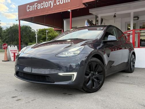 Stealth Grey 2025 Tesla Model Y Long Range Dual Motor Rear-Wheel Drive