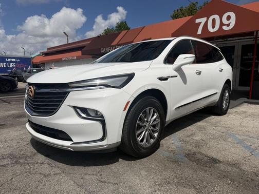 Summit White 2024 Buick Envision Preferred AWD