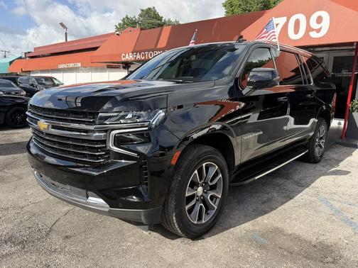 Black 2022 Chevrolet Suburban LT