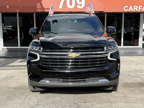 Black 2022 Chevrolet Suburban LT