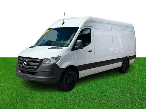 Arctic+White 2025 Mercedes-Benz Sprinter 2500 High Roof