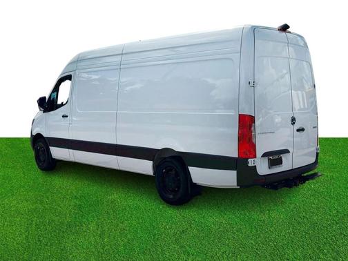 Arctic+White 2025 Mercedes-Benz Sprinter 2500 High Roof