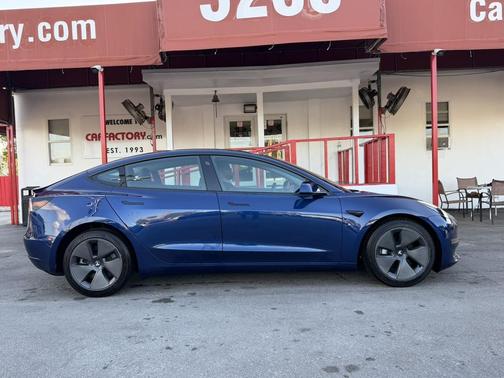 2023 Tesla Model 3 Standard Range