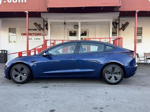 2023 Tesla Model 3 Standard Range