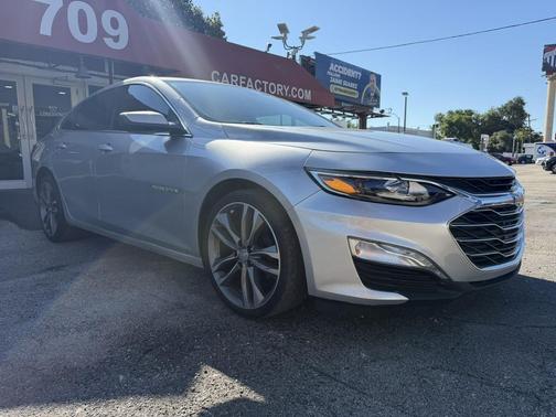 Silver Ice Metallic 2021 Chevrolet Malibu FWD LT