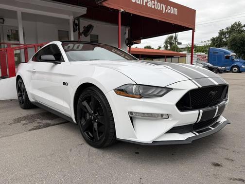 OXFORD WHITE 2021 Ford Mustang GT Premium