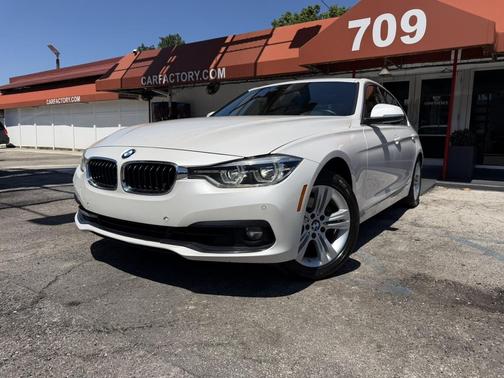 White 2018 BMW 330 330i