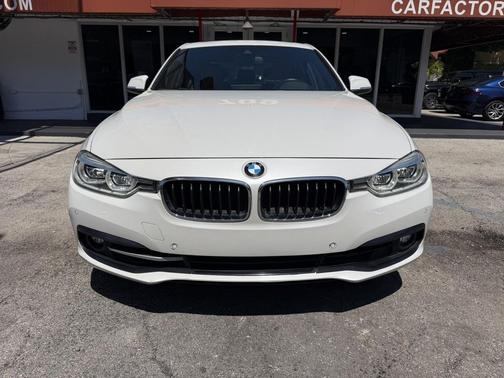 White 2018 BMW 330 330i