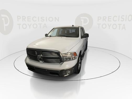 Bright White Clearcoat 2017 RAM 1500 Big Horn