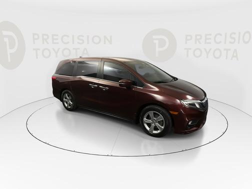 Deep Scarlet Pearl 2018 Honda Odyssey EX