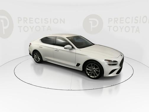 Uyuni White 2022 Genesis G70 2.0T