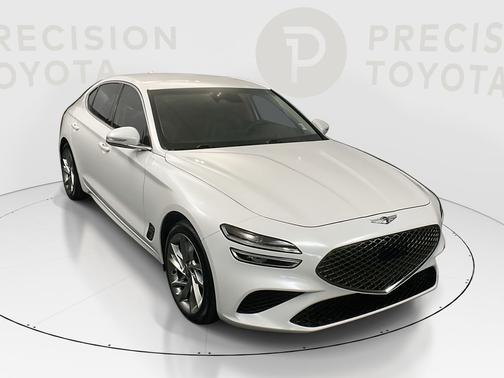Uyuni White 2022 Genesis G70 2.0T