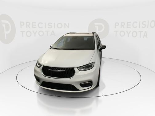Bright White Clearcoat 2023 Chrysler Pacifica Limited