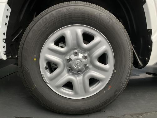 Ice Cap 2026 Toyota Tundra SR