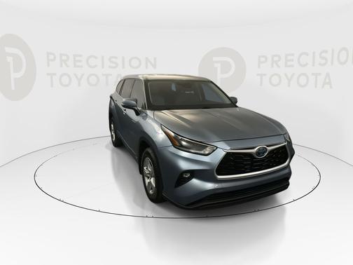 Moon Dust 2021 Toyota Highlander Hybrid LE