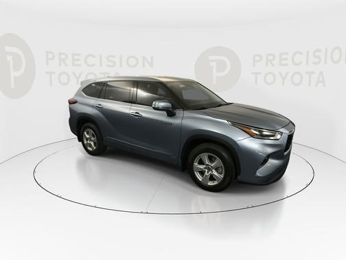 Moon Dust 2021 Toyota Highlander Hybrid LE