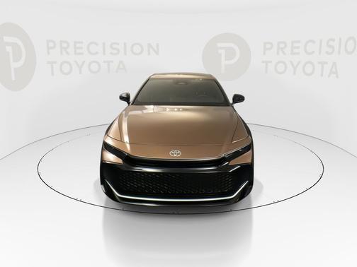 Bronze 2026 Toyota Crown XLE