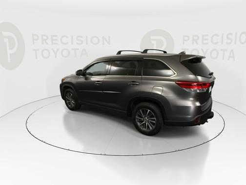 Predawn Gray Mica 2018 Toyota Highlander XLE