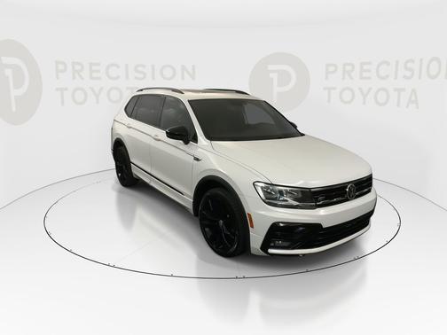 Pure White 2021 Volkswagen Tiguan 2.0T SE R-Line Black