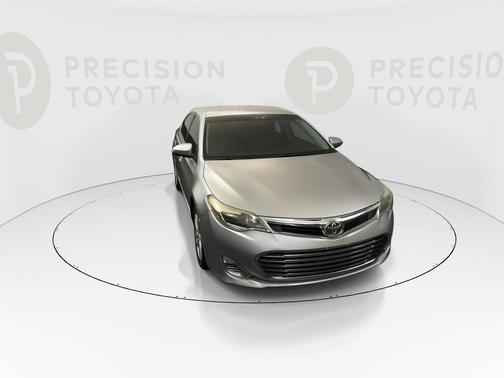 Classic Silver Metallic 2013 Toyota Avalon XLE