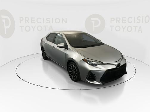 Classic Silver Metallic 2019 Toyota Corolla SE