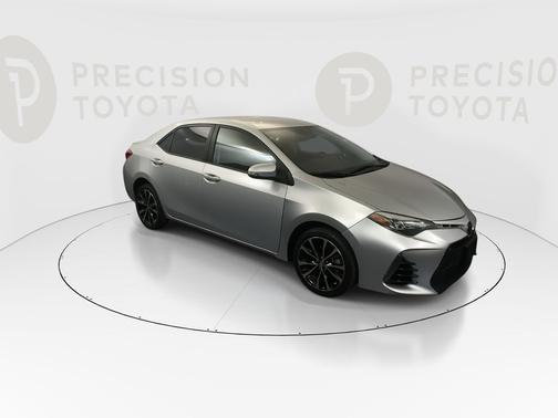 Classic Silver Metallic 2019 Toyota Corolla SE