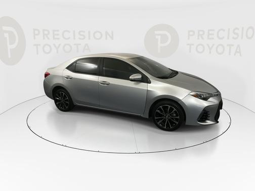 Classic Silver Metallic 2019 Toyota Corolla SE