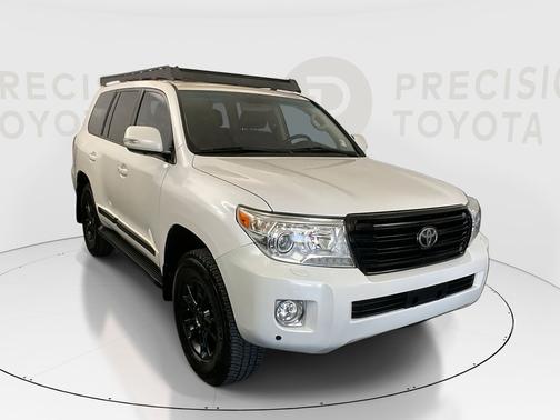 Blizzard Pearl 2014 Toyota Land Cruiser Base
