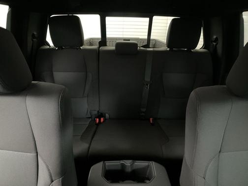 Ice Cap 2026 Toyota Tundra SR