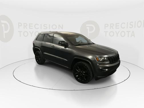 Granite Crystal Metallic Clearcoat 2021 Jeep Grand Cherokee Laredo X