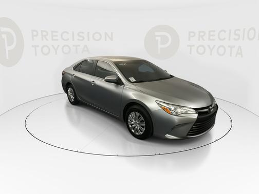 Celestial Silver Metallic 2017 Toyota Camry LE