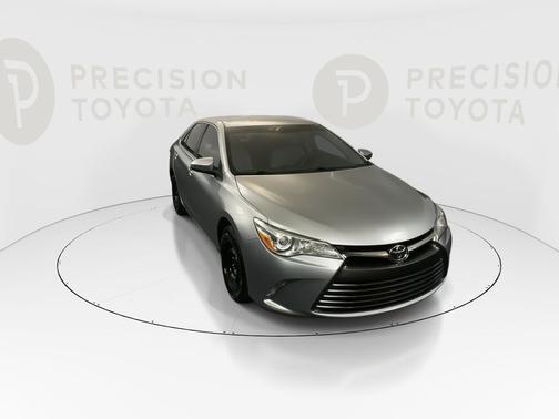 Celestial Silver Metallic 2017 Toyota Camry LE