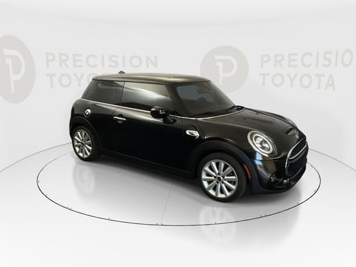 Midnight Black Metallic 2020 MINI Hardtop Iconic