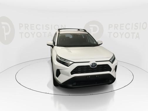 Ice Cap 2023 Toyota RAV4 Hybrid XLE