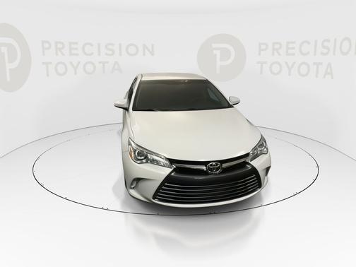 Super White 2016 Toyota Camry LE