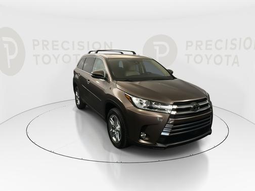 Toasted Walnut Pearl 2017 Toyota Highlander Limited
