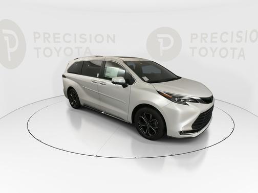 Wind Chill Pearl 2026 Toyota Sienna Platinum