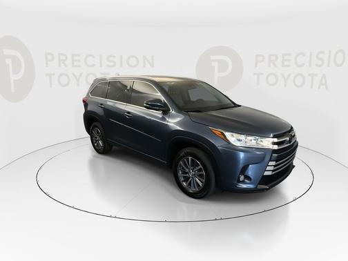 Shoreline Blue Pearl 2017 Toyota Highlander XLE