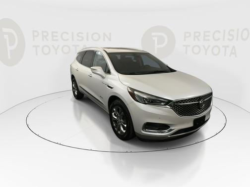 White Frost Tricoat 2019 Buick Enclave Avenir