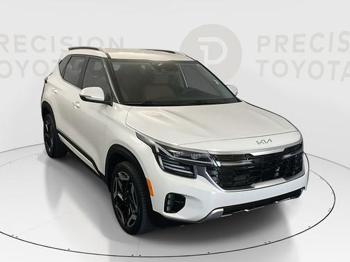 Snow White Pearl 2024 Kia Seltos SX