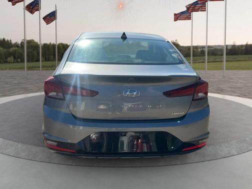 2019 Hyundai ELANTRA Limited