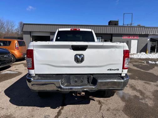 2020 RAM 2500 Tradesman Crew Cab 4X4 8' Box