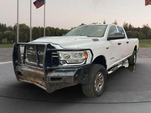 2020 RAM 2500 Tradesman Crew Cab 4X4 8' Box